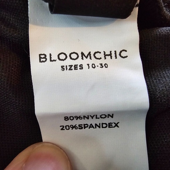 NWT Bloomchic Swim Skirt Skorts High Waist Split Hem Black Plus Size 2X - Picture 6 of 9